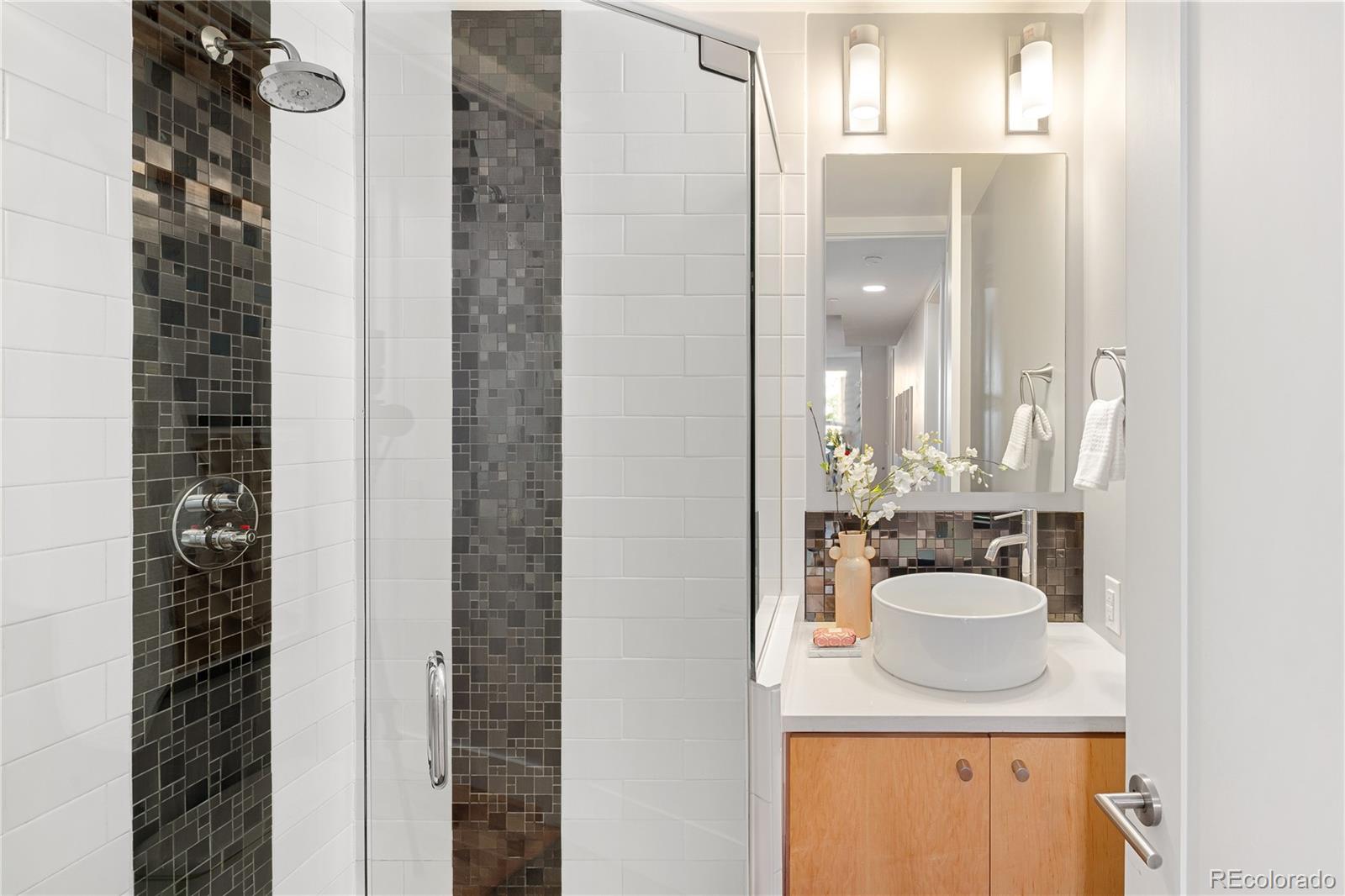 340 S Lafayette Street 201