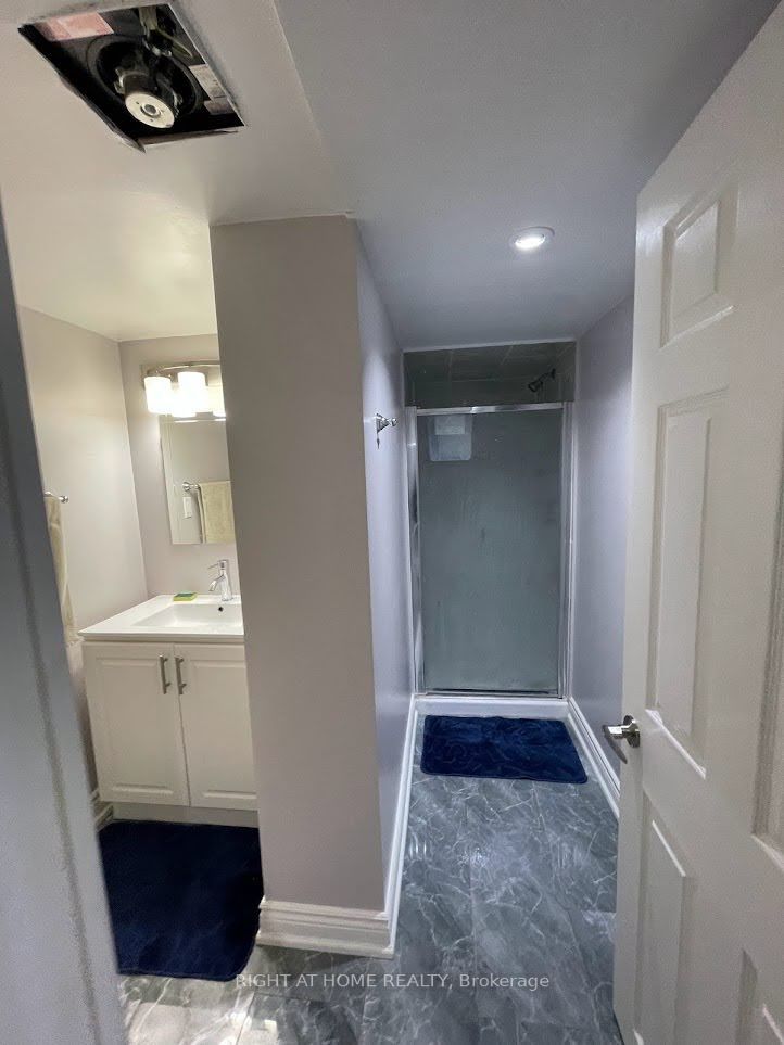 164 Saddle Tree Cres