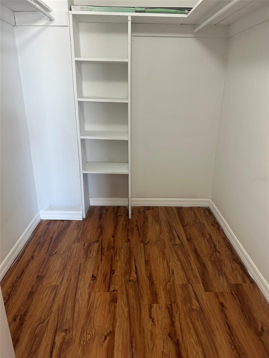 618 Orange Drive 212
