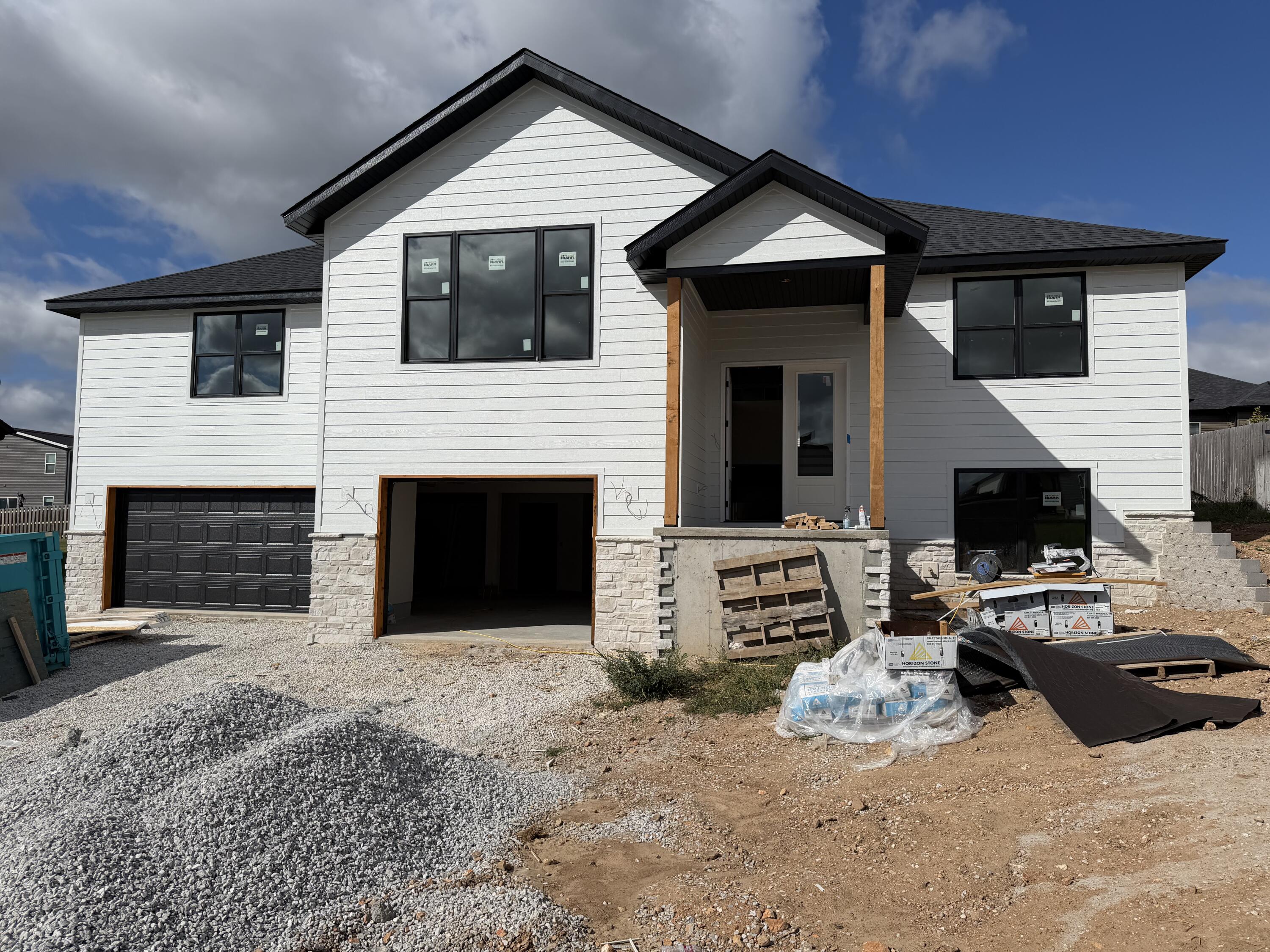 2505 W Pigeon Drive