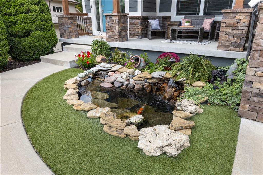 9778 Apple Blossom Lane