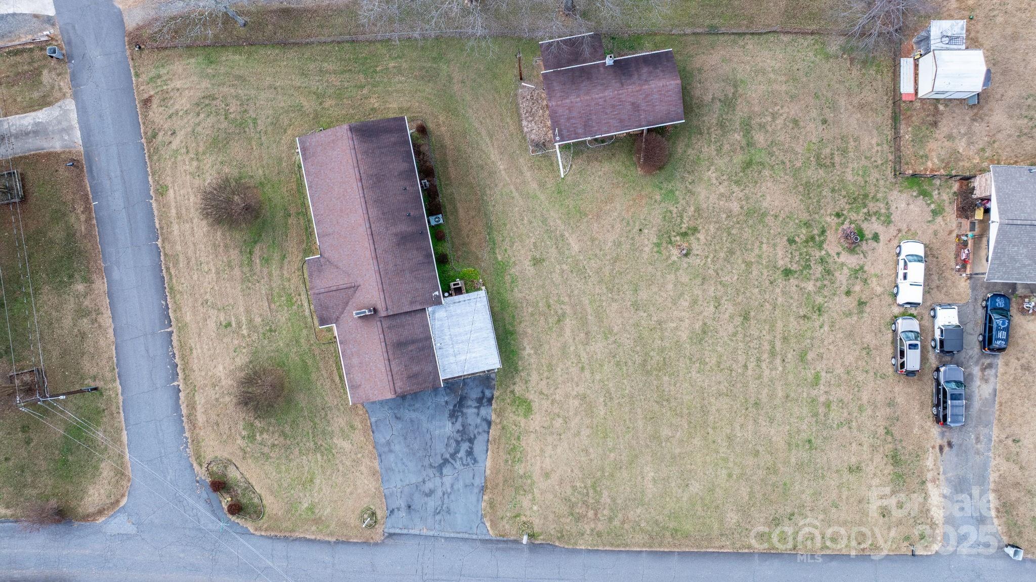 902 Greenwood Place