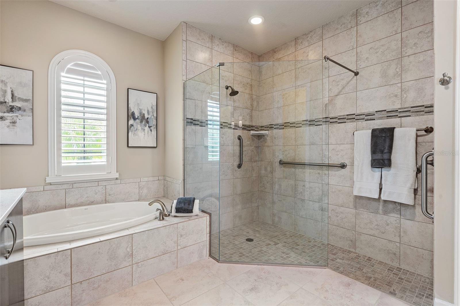 1208 Castlehawk Lane