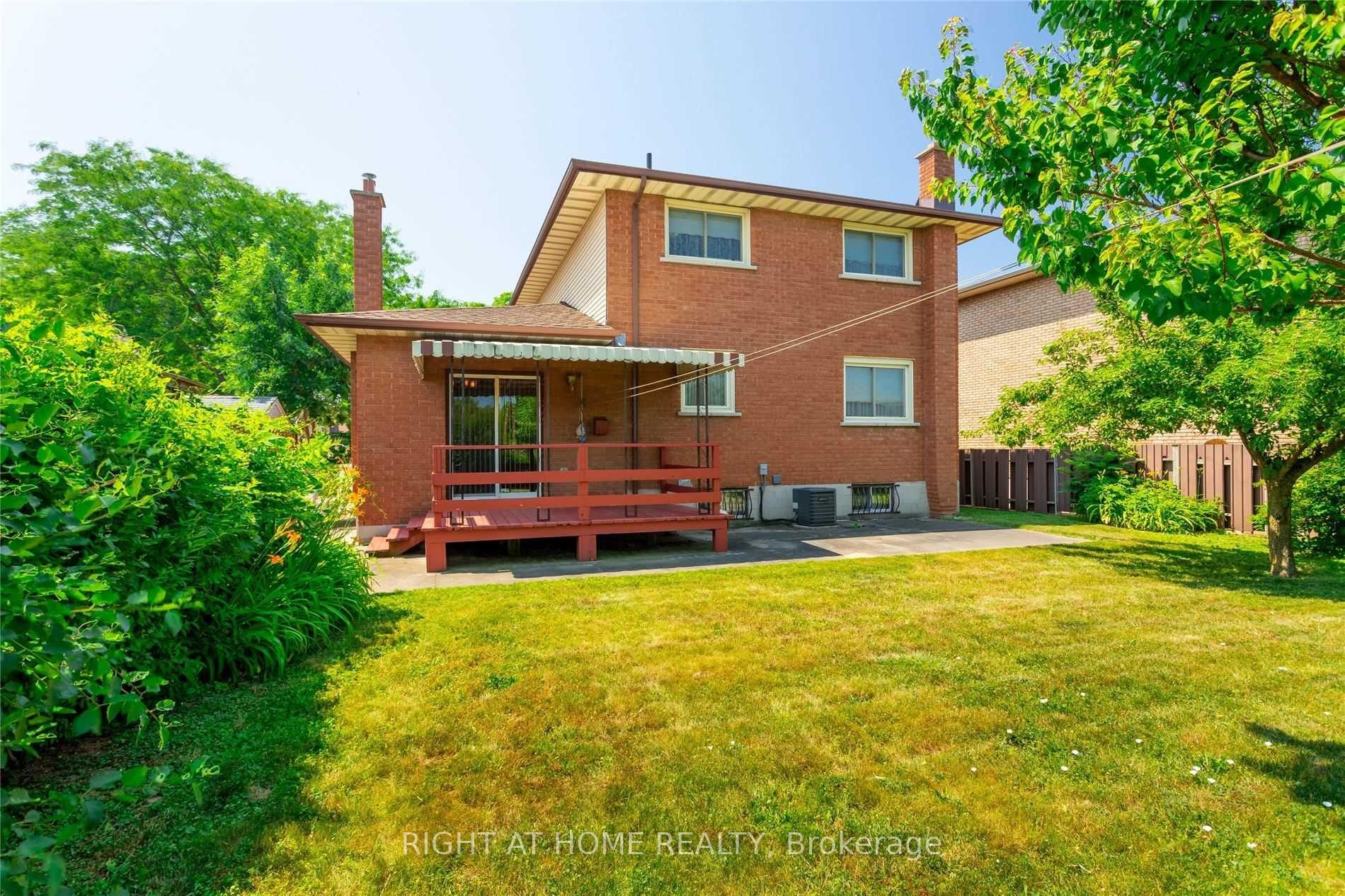 39 Carpenter Ave