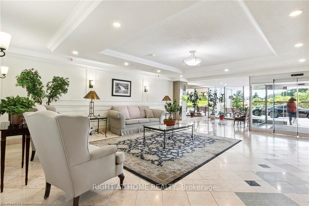 3303 W Don Mills Rd 201