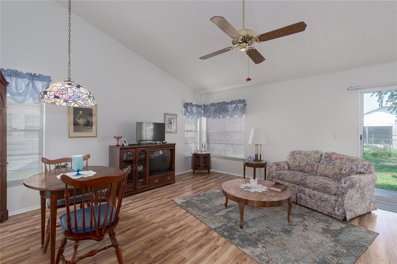 1522 12th Street Drive W