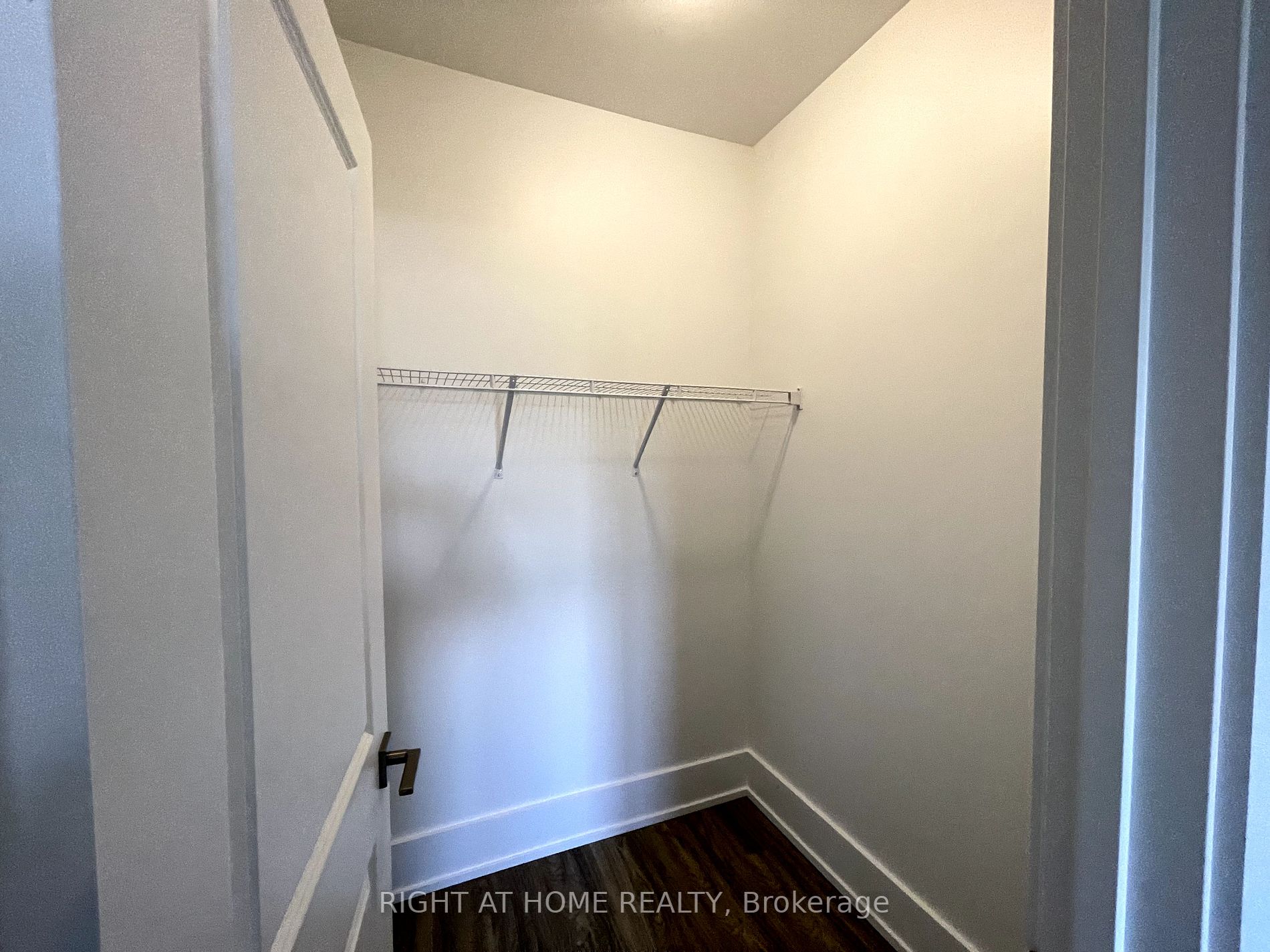 1056 Hansler Rd