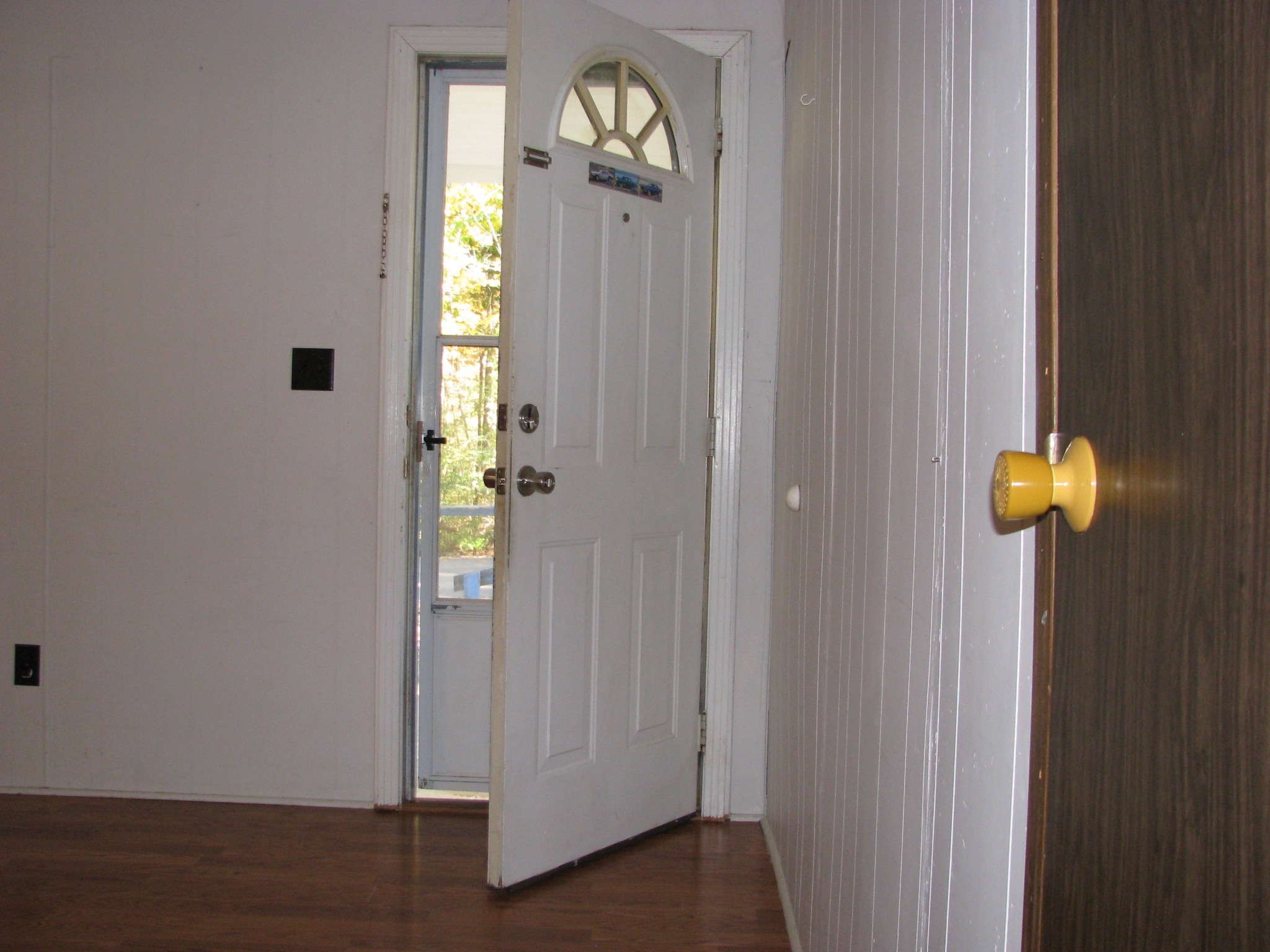 329 Clover Ln