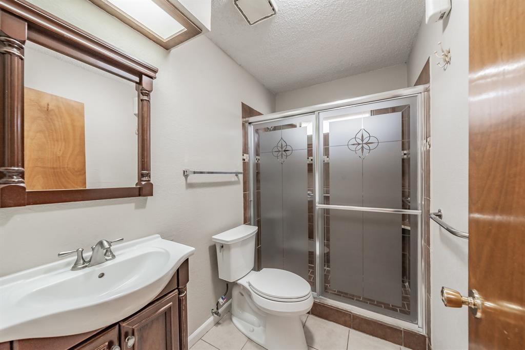 214 Kalmia Drive