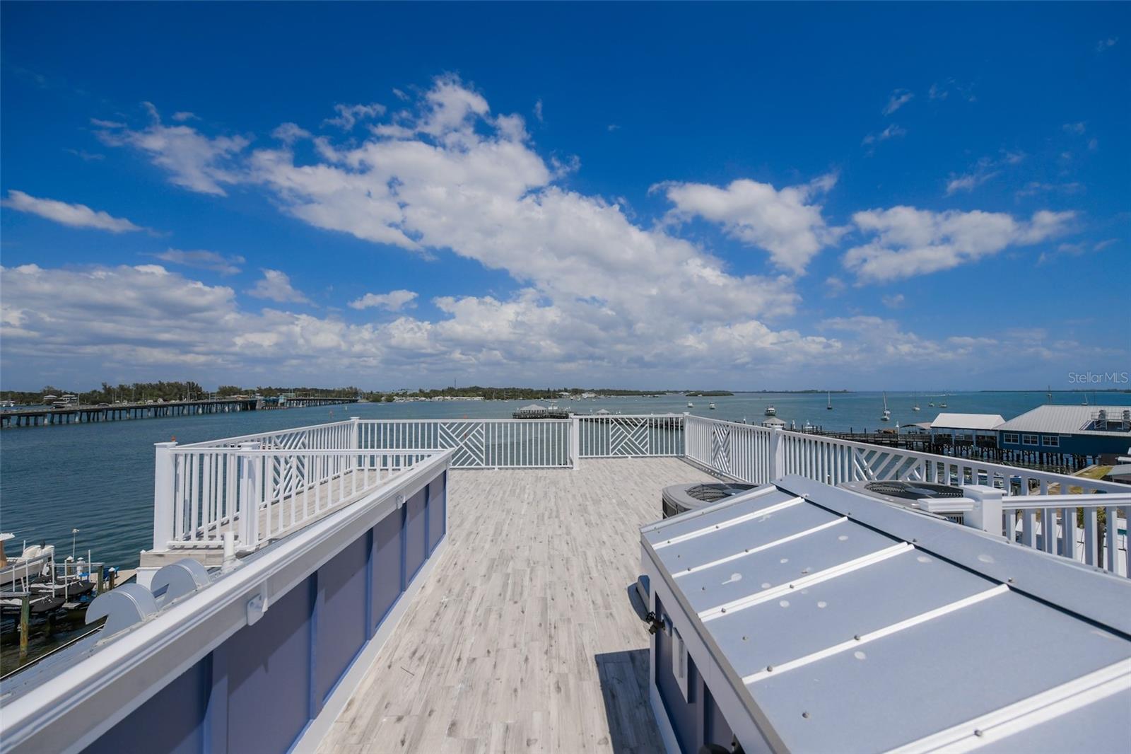 201 Bay Drive N