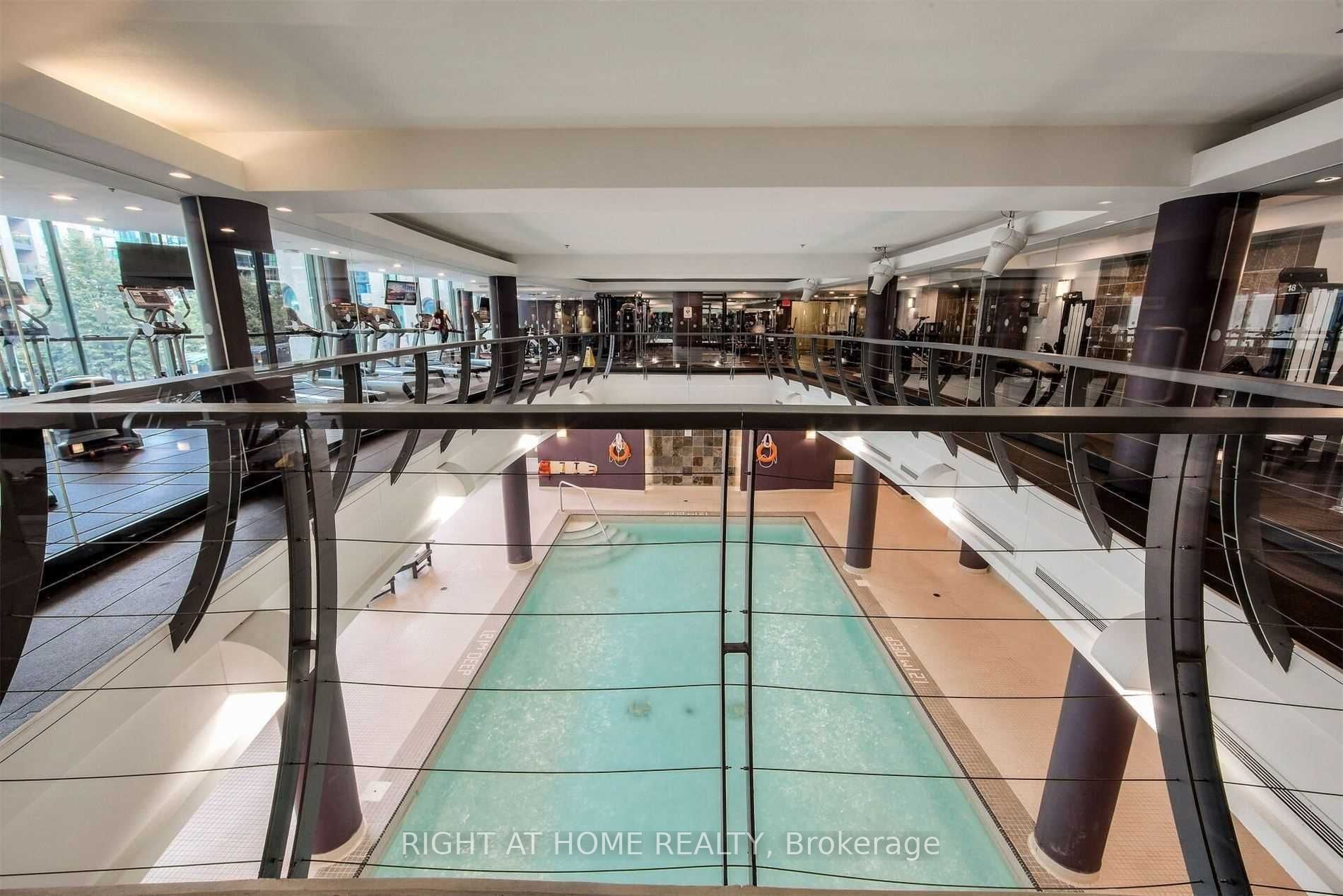 219 Fort York Blvd 721