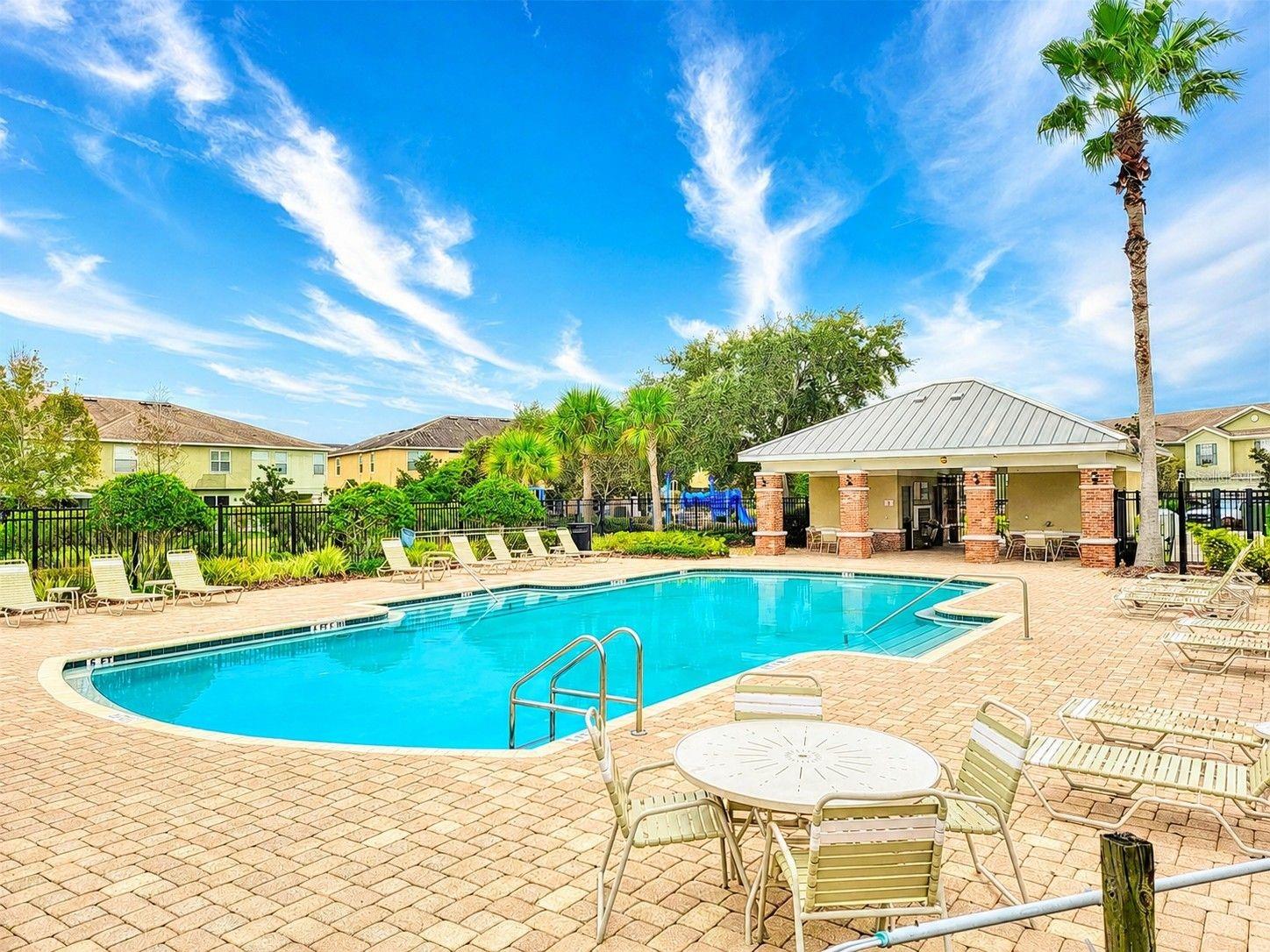 4751 White Sanderling Court