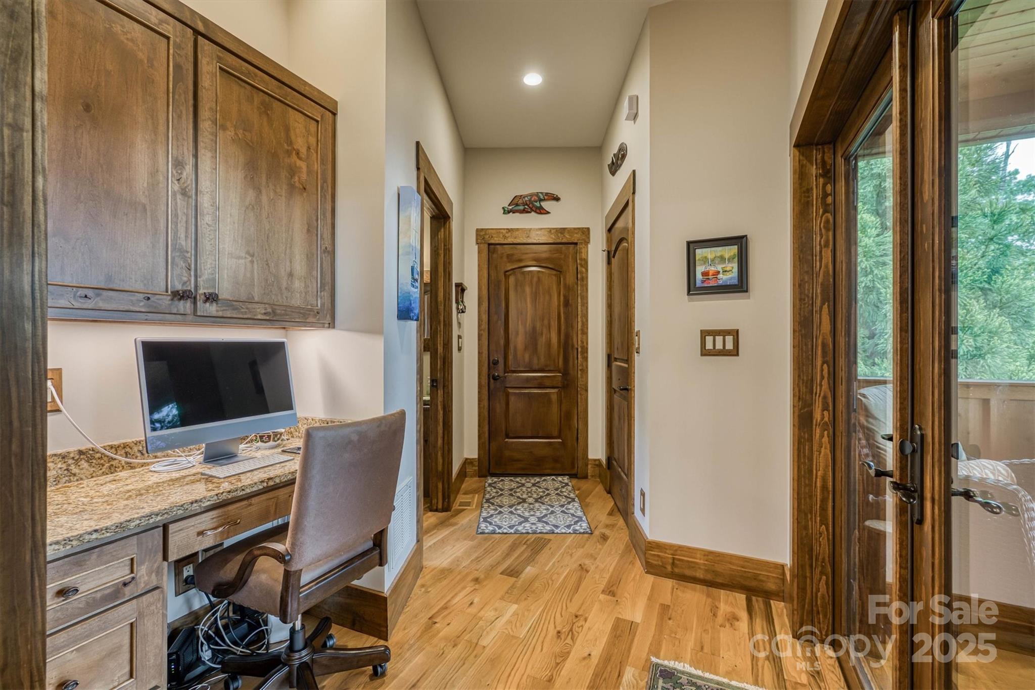 597 Waterglyn Way
