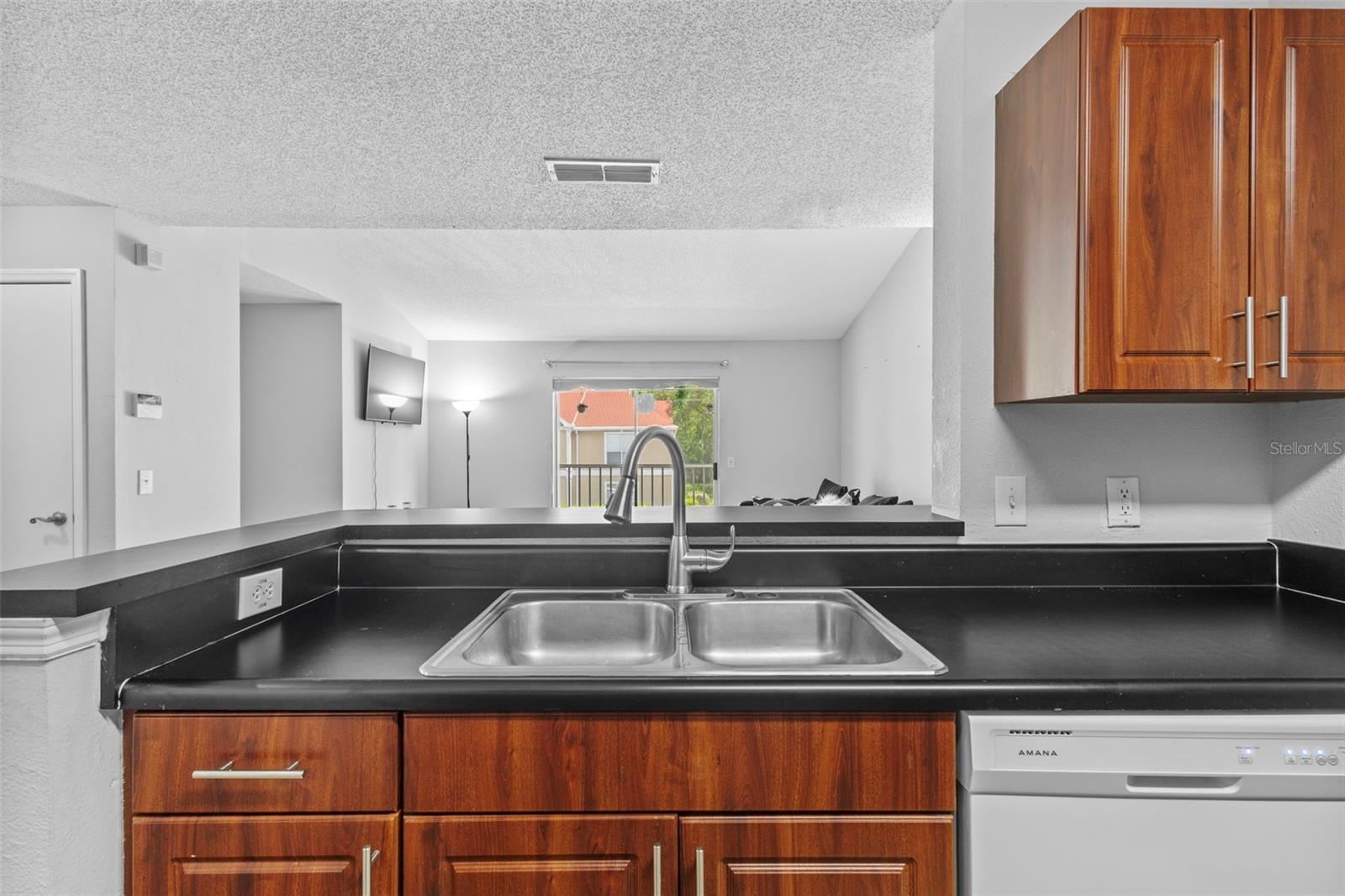 9481 Highland Oak Drive 305