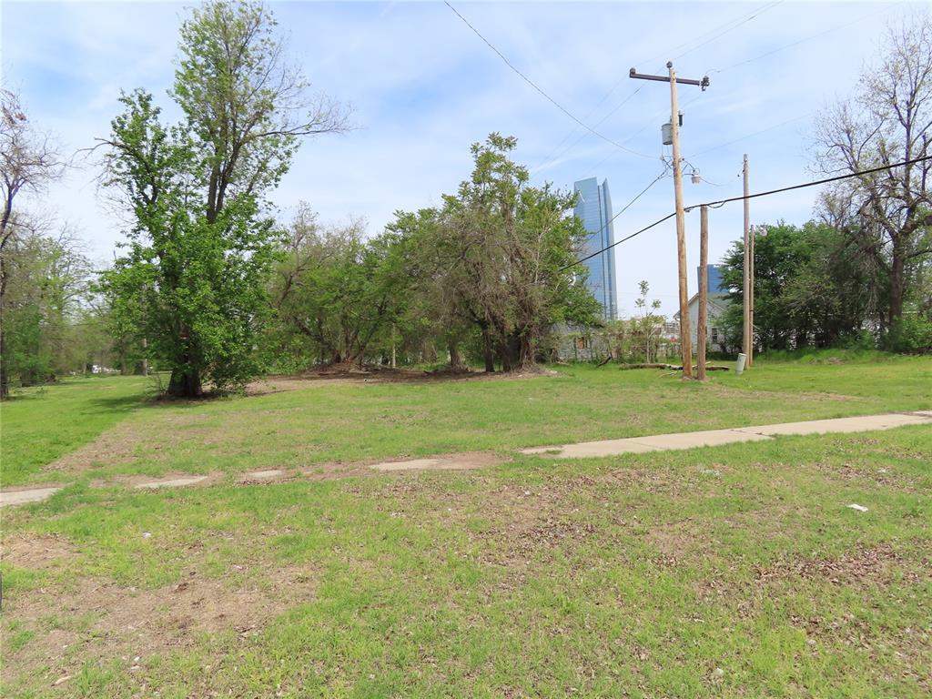 This property is in the central location of the MAP3/Core to Shore area and walking distance to Scissortail Park. Zoned DTD-2. Buyer's to verify all information is accurate.