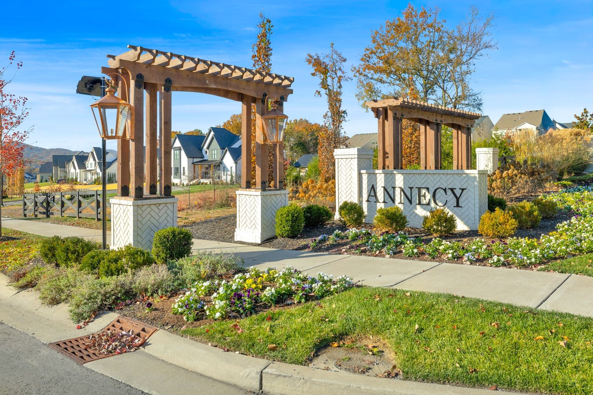 1132 Angela Ann Ct — sold