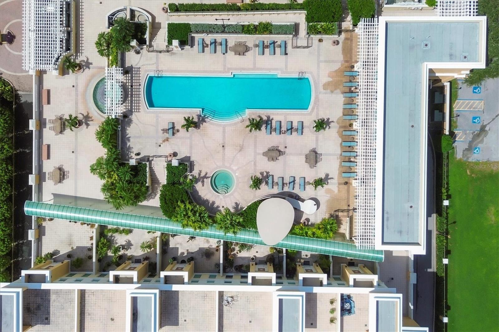 800 N Tamiami Trail 1215