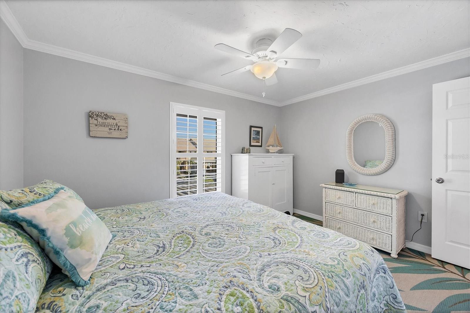 370 Three Lakes Lane F