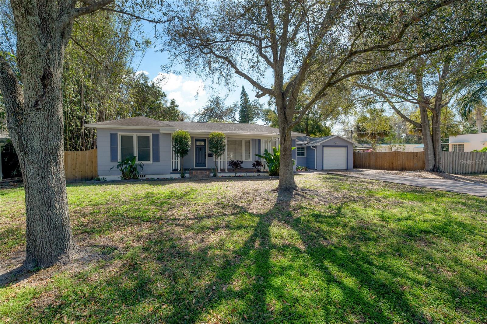 1303 E Clifton Street