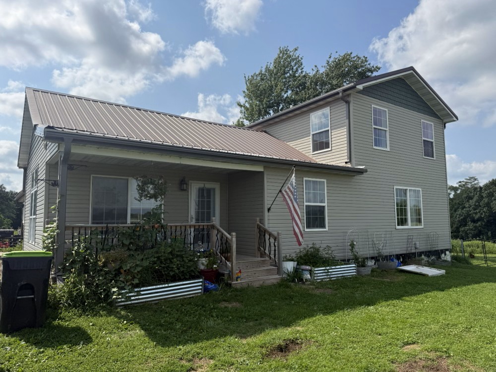 2151 E 1700th Street