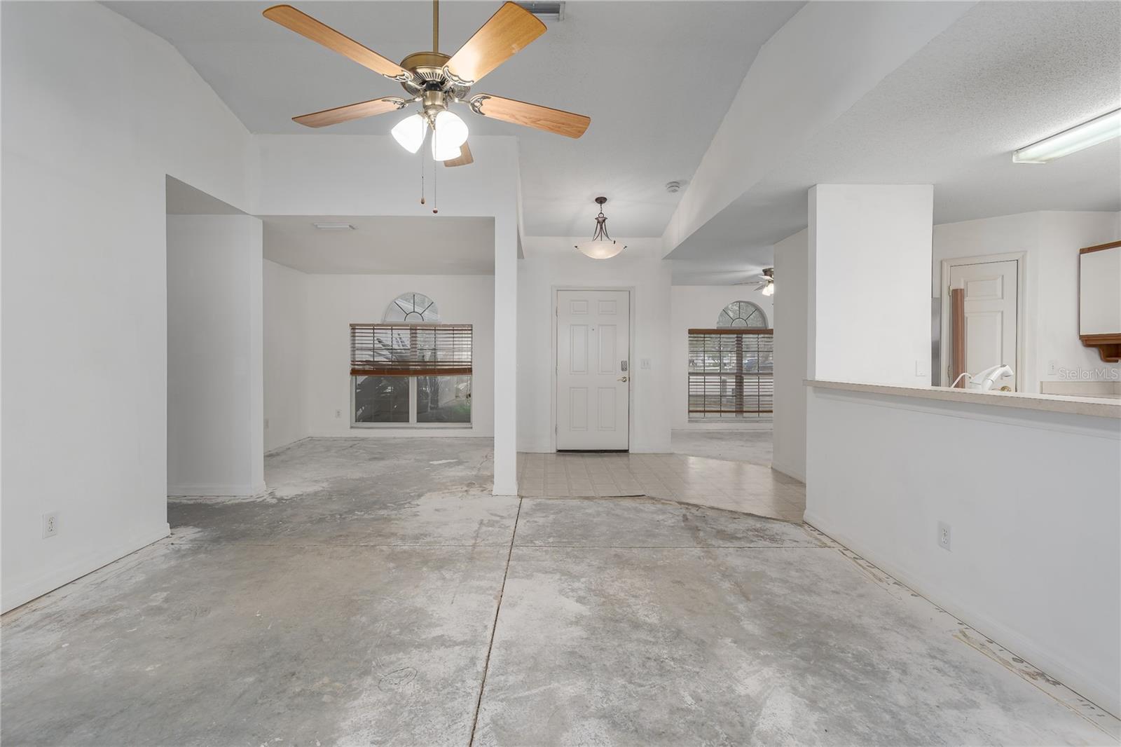 12131 Warwick Circle