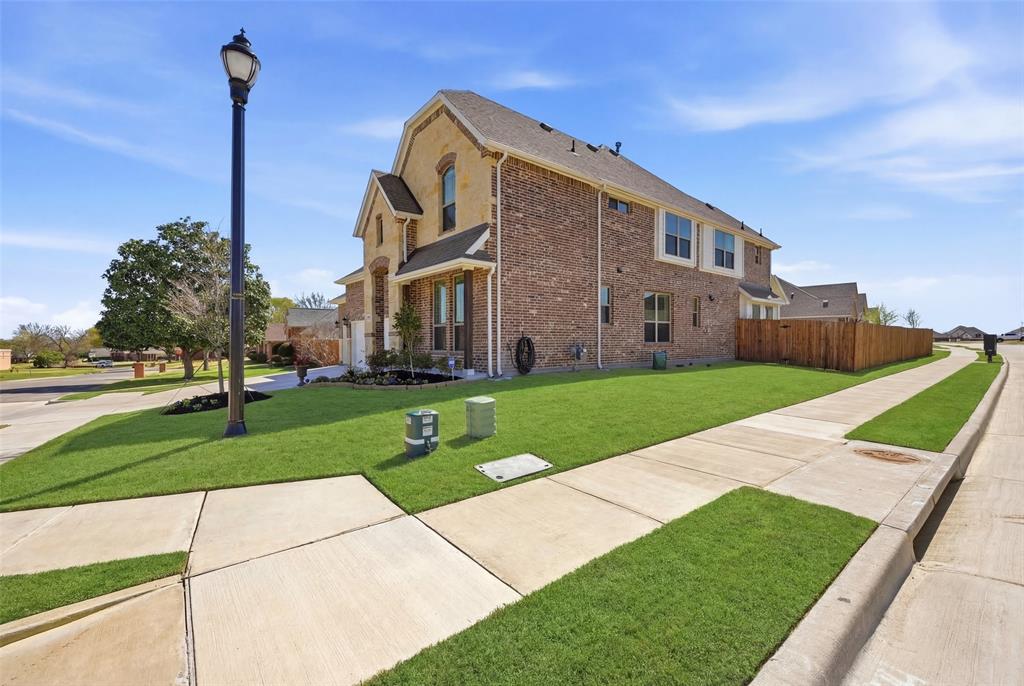 2708 W Cascade Drive