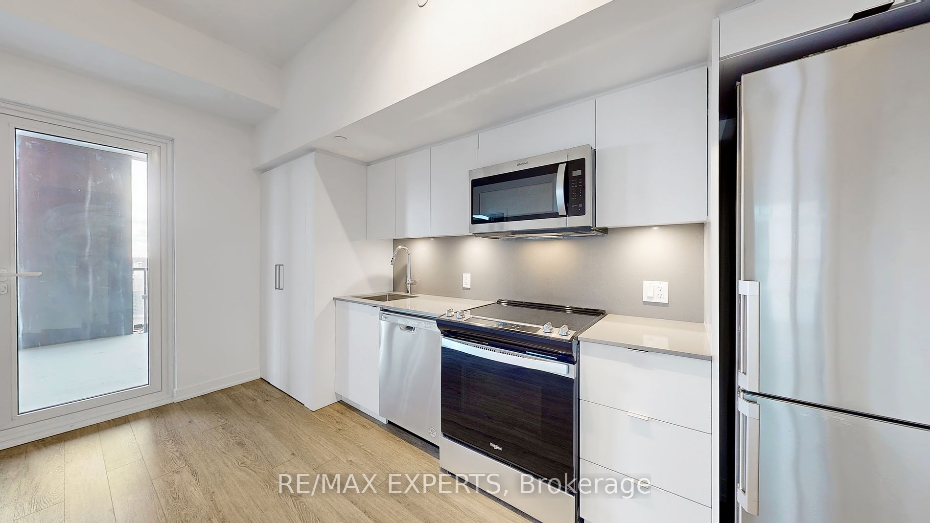500 Wilson Ave 824