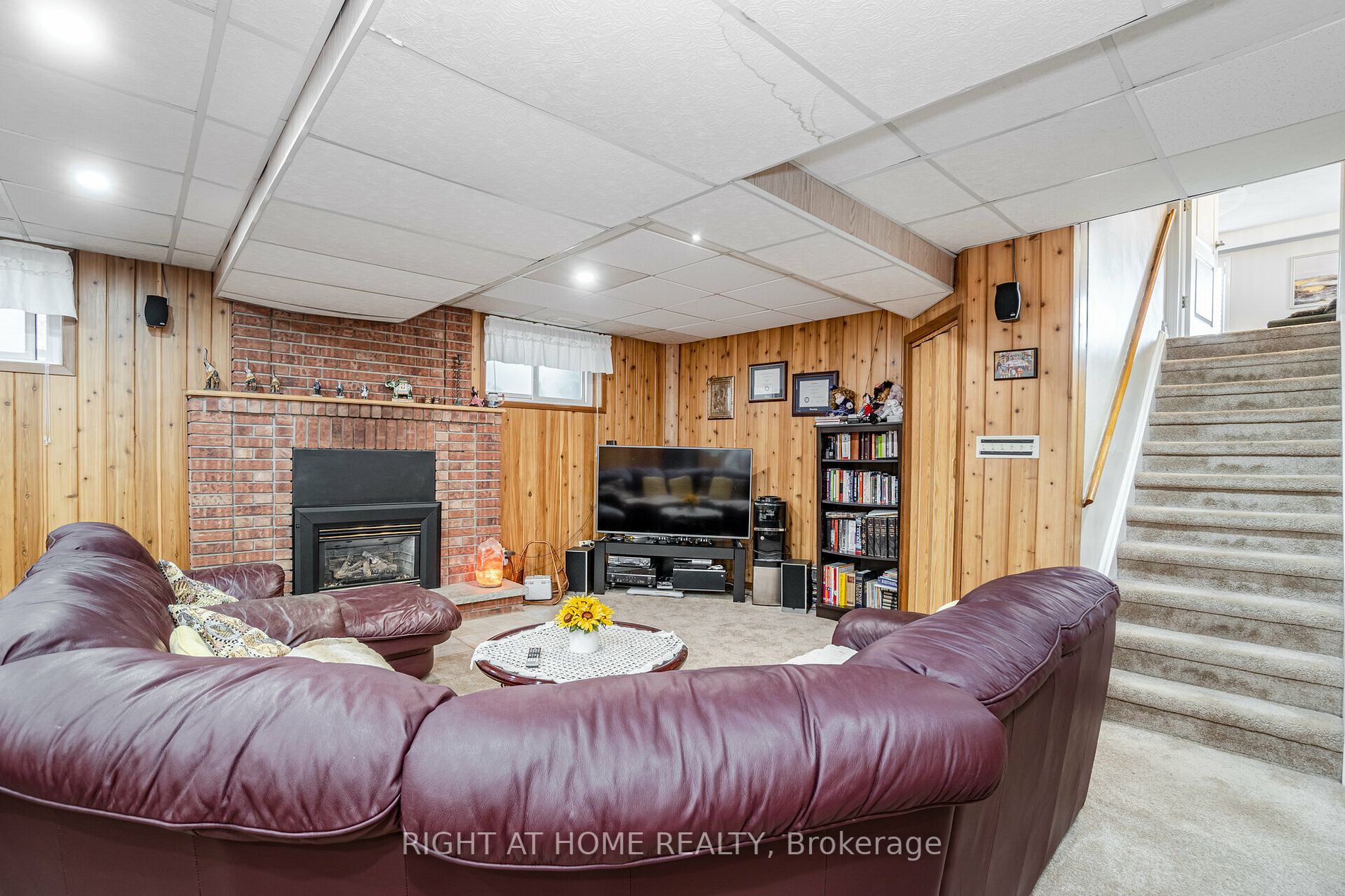 391 Janene Crt