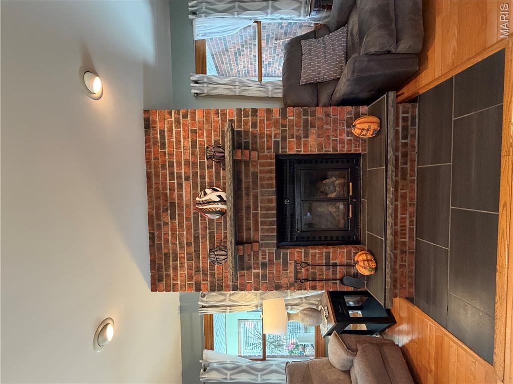 244 Hummingbird Lane