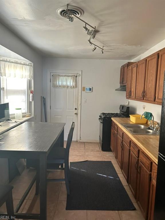 813 Johnstons Road