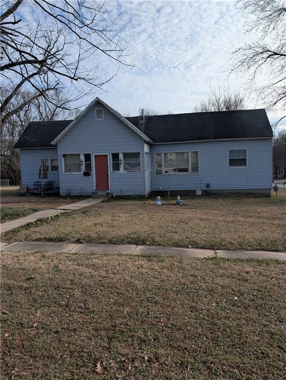 Great chance for a good house for the money, don't miss it. Cute house, central heat & air & vinyl siding, you're off to a good start! Centrally located so it's quick access to city & school events. 2 bedroom, 1 1/2 bath, basement, nice sized lot. Currently rented.