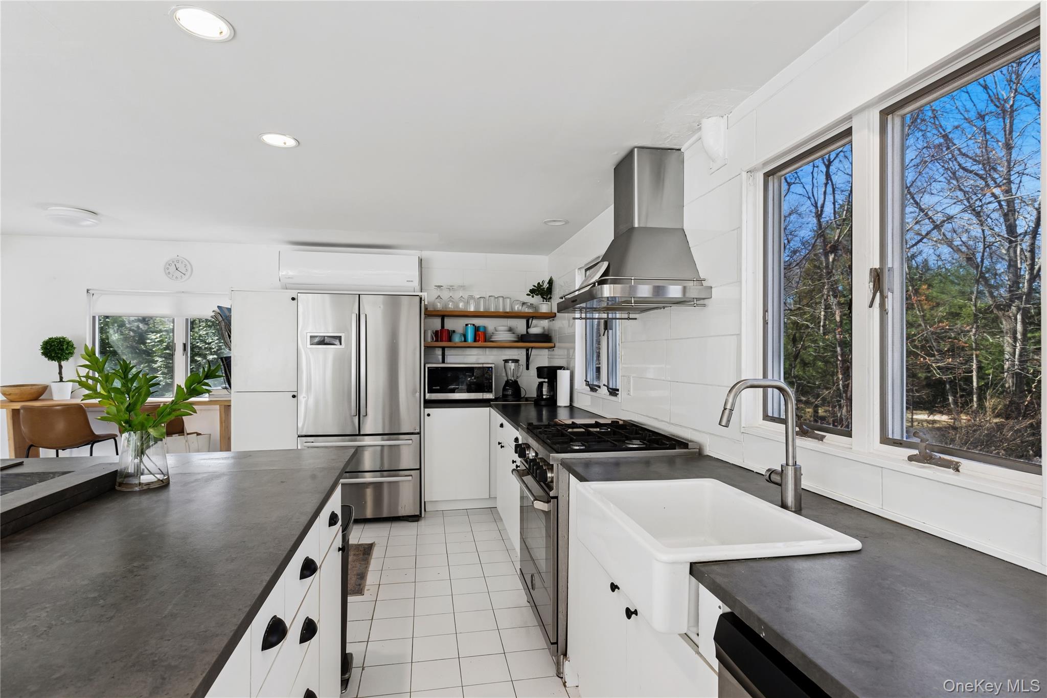 997 Springs Fireplace Road