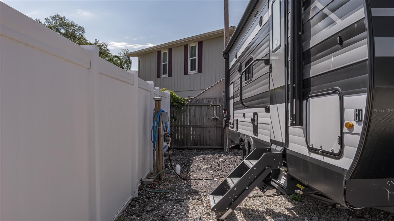 5318 Palmetto Point Drive