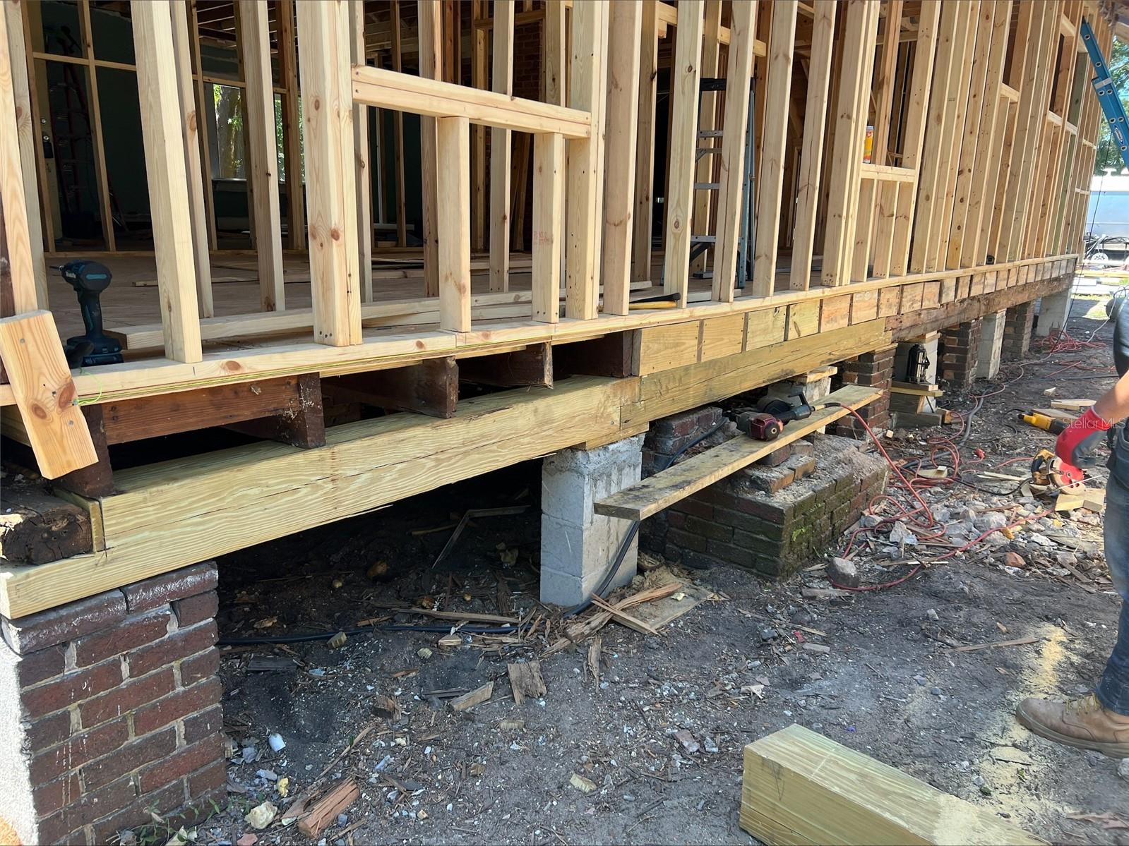 5302 N Central Avenue