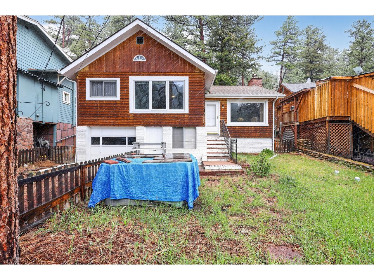 10K PRICE DROP. Cozy Clean and Comfortable Mountain Cabin Complete With a Moss Stone Fireplace in the Living Room For Your Enjoyment. Outdoor Hot Tub out Front and a Rock/Stone Patio Out Back. Enjoy Fishing Across the Street on the Big Thompson River, Along with Lot's of Wild Life Including Big Horn Sheep Close by, And Only 2.5 Mile Drive To Beautiful Estes Park, Co. and Rocky Mtn. Nat'l Park!