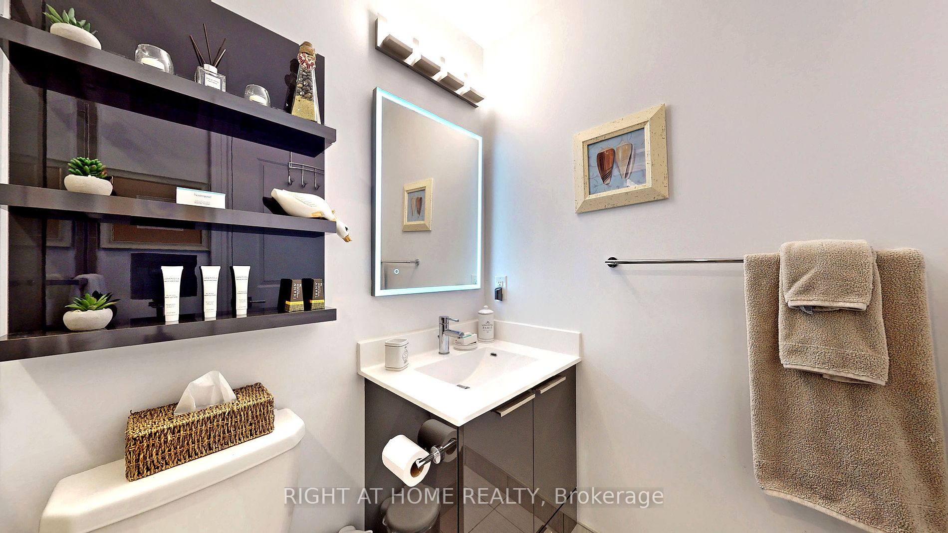 16 Brookers Lane Lph04