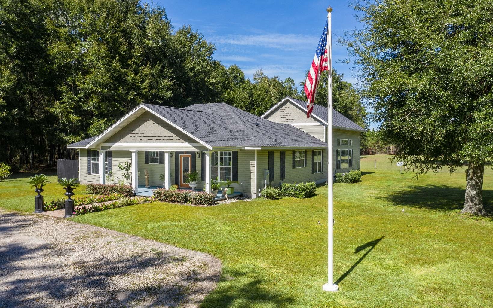 McAlpin Real Estate 9721 180Th St McAlpin ,FL available for 429,900