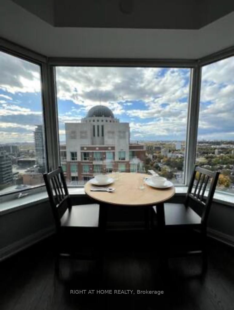 155 Yorkville Ave 2816