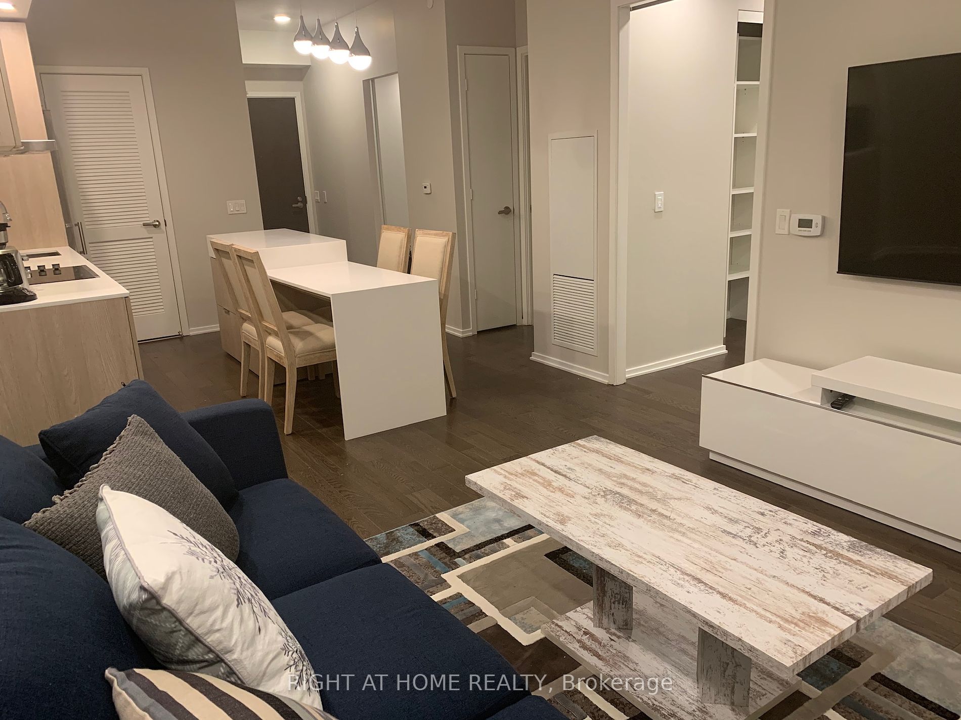 12 Bonnycastle St 614