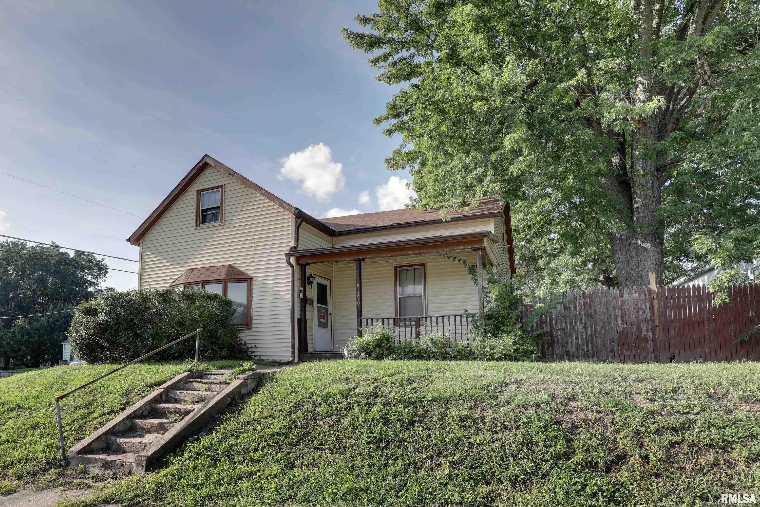 Great opportunity on Quincy’s north side! This three bedroom, one bath home sits on a 0.21 acre lot with a privacy fenced yard, two car carport, and an additional storage buildings for plenty of extra space. Inside, the main floor offers a spacious living room and large bedroom with loads of strorage, with two additional bedrooms are located upstairs. There’s a lot to like here, and with a little TLC and some thoughtful updates, this home could really shine. Whether you’re looking for an affordable home to make your own or an investment opportunity, this one is worth a look!
