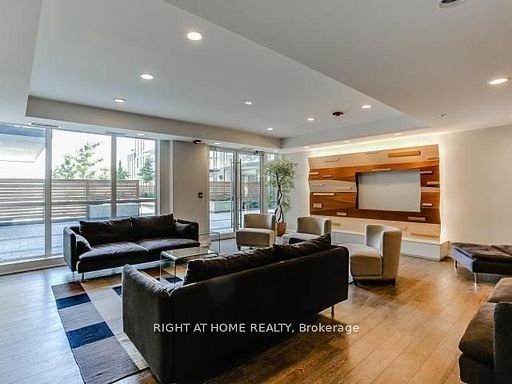 15 James Finlay Way 601