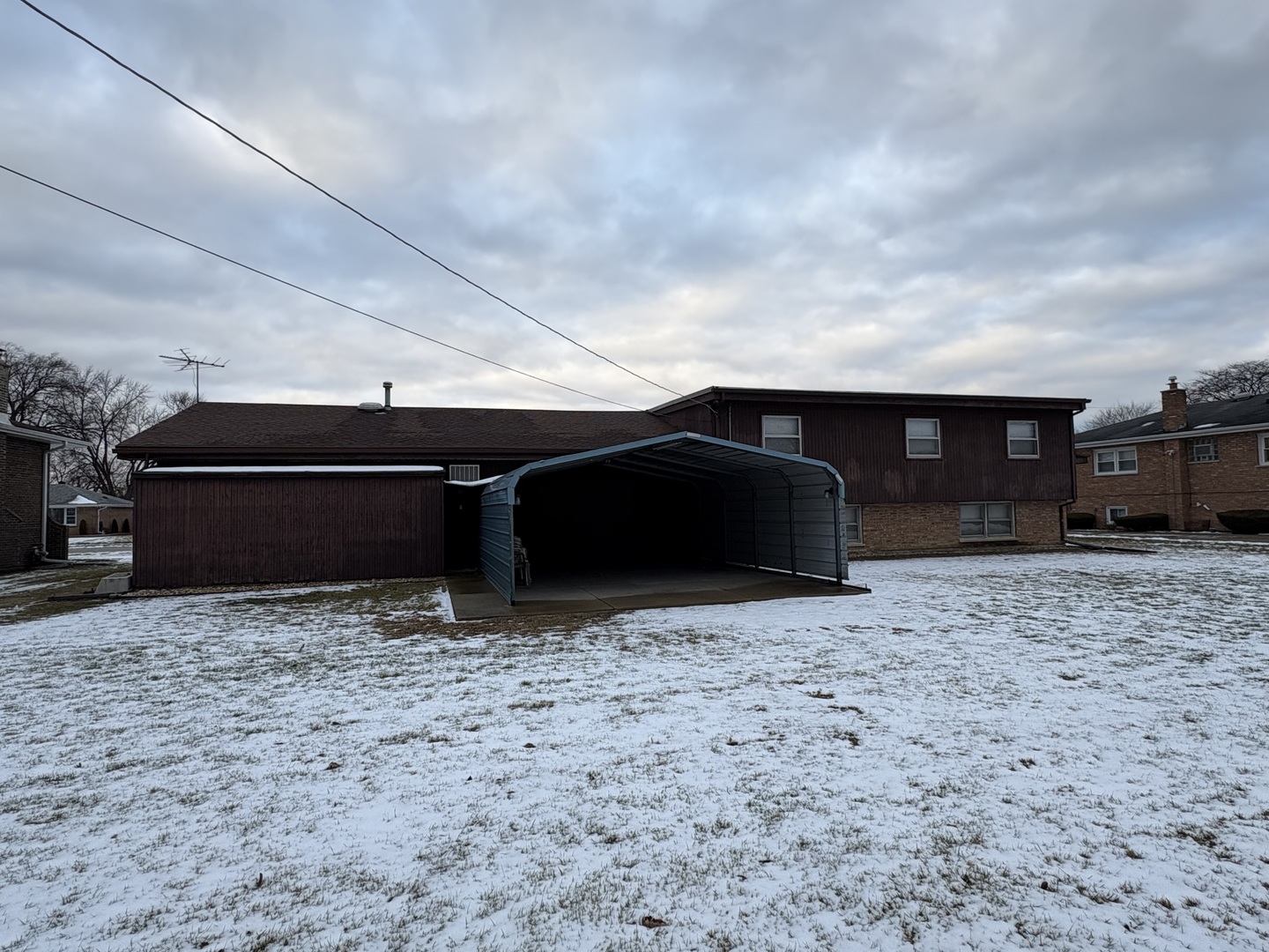 4937 W 85th Place