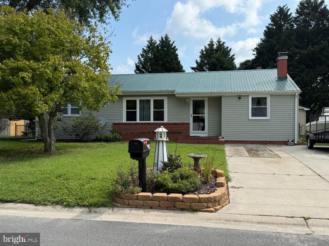 Welcome to 115 Benjamin Ave, a charming 3-bedroom, 1-bathroom home conveniently located in Salisbury, Maryland. This well-established property offers approximately 1,248 square feet of living space and sits on a spacious lot. The home features a comfortable floor plan with a welcoming living area, kitchen, three bedrooms, and a full bathroom. Additional features include a wood-burning fireplace and a crawl-space foundation. The property also offers convenient driveway parking and a generous yard with plenty of outdoor space. Ideally situated near shopping, dining, schools, parks, and major roadways, this home offers an excellent opportunity for a homeowner or investor looking for a property in the Salisbury area.