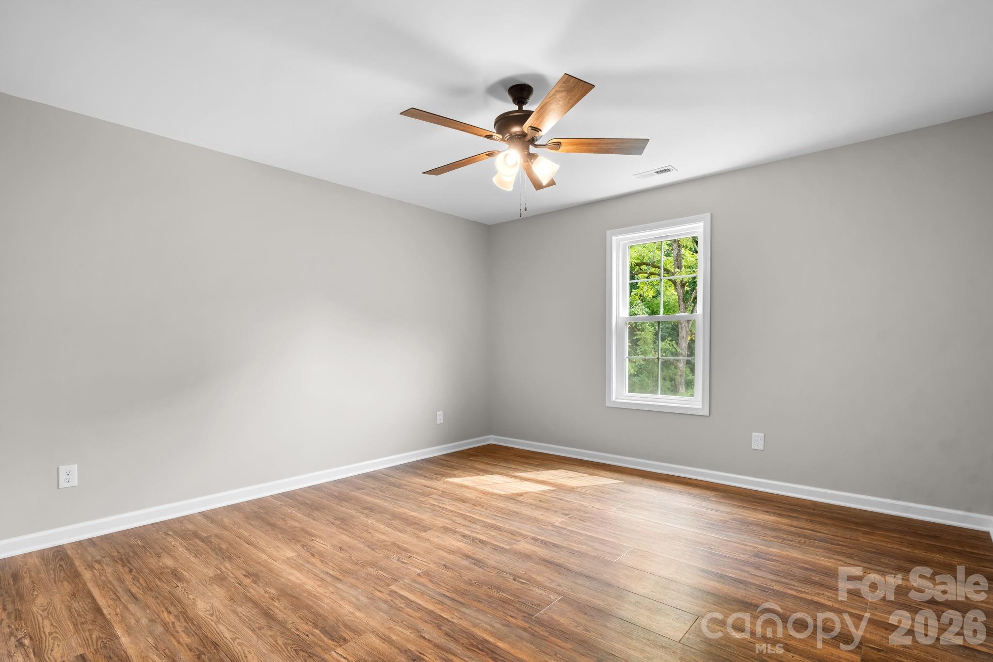 128 Buck Shoals Circle