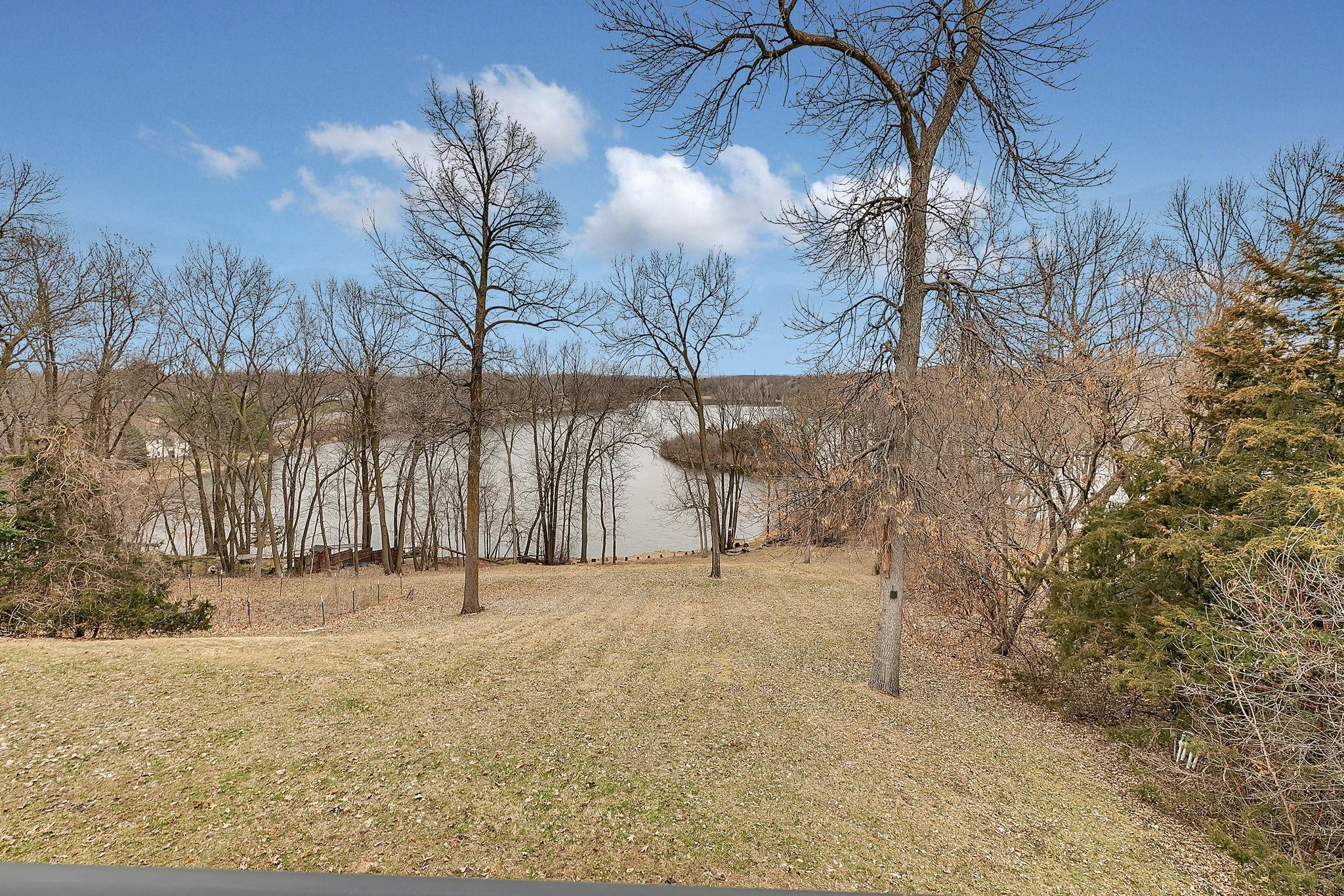 20368 Edgehill Circle