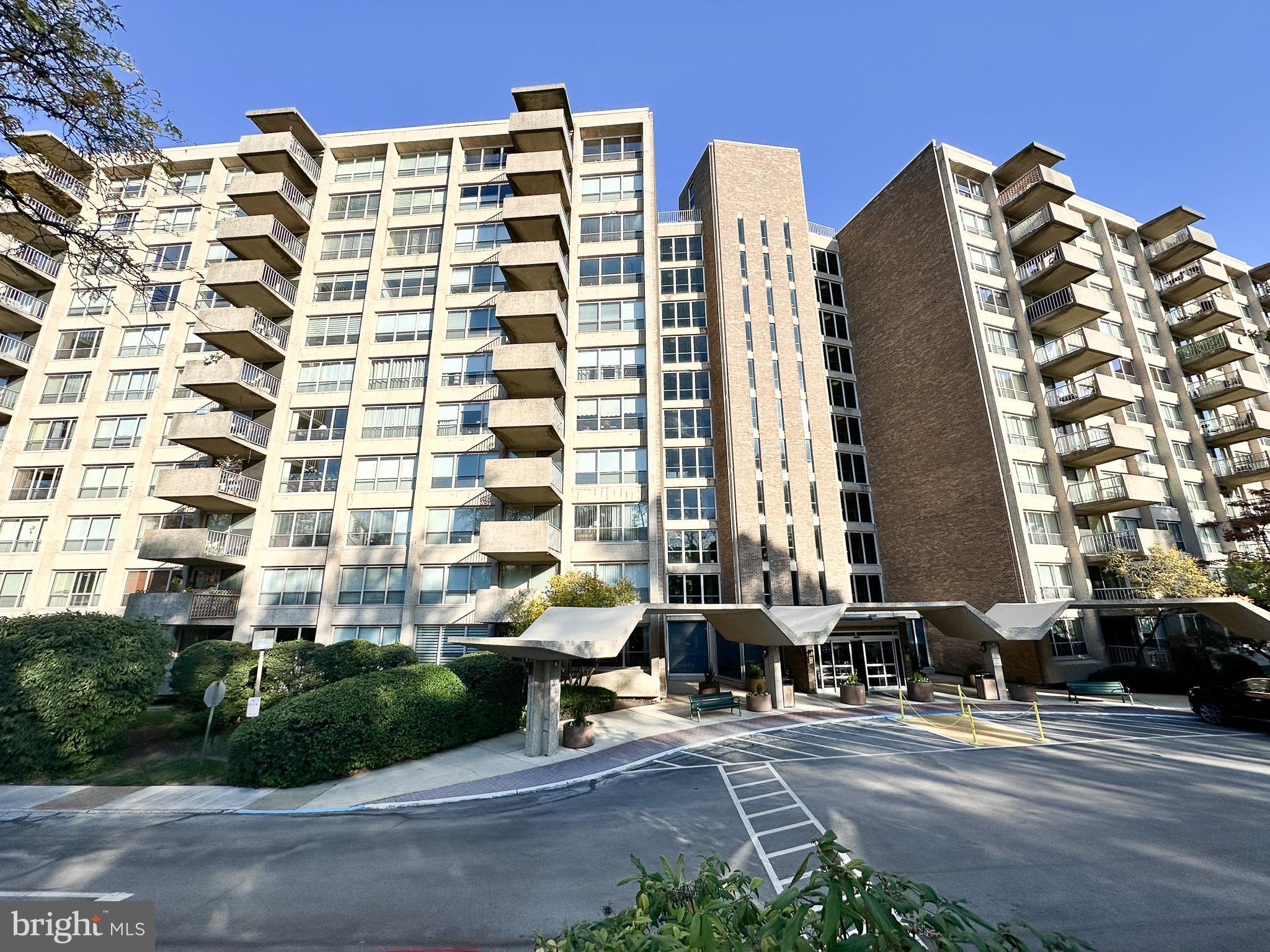 1001 City Avenue W-405