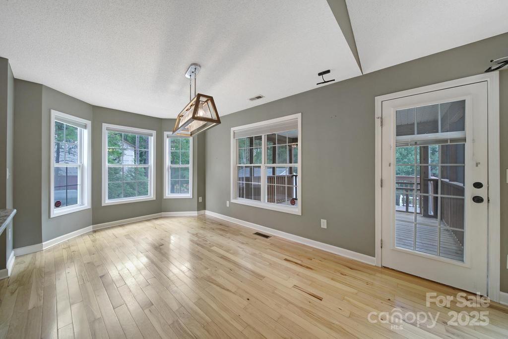 4394 Mountain Creek Road