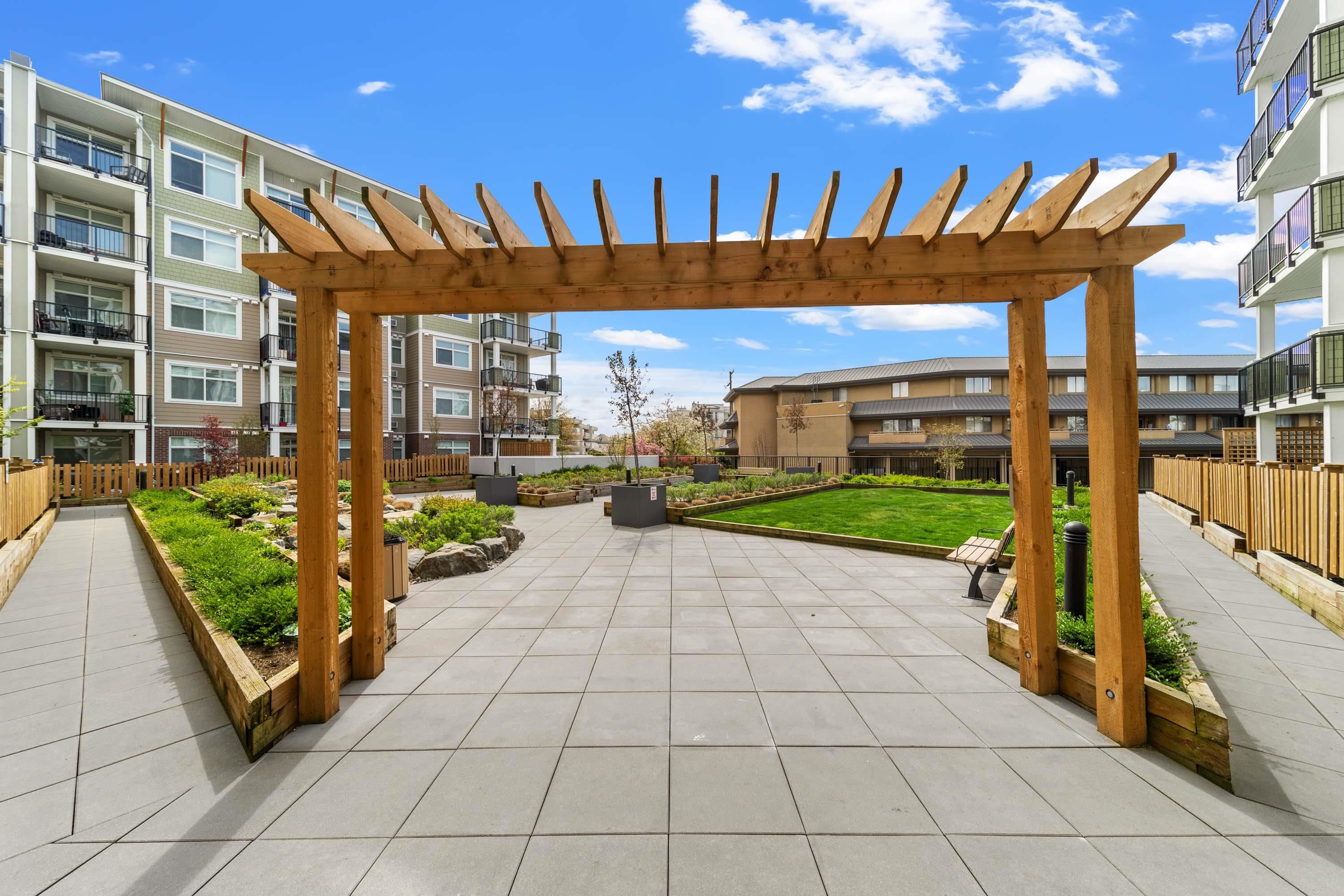 20686 Eastleigh Crescent 414