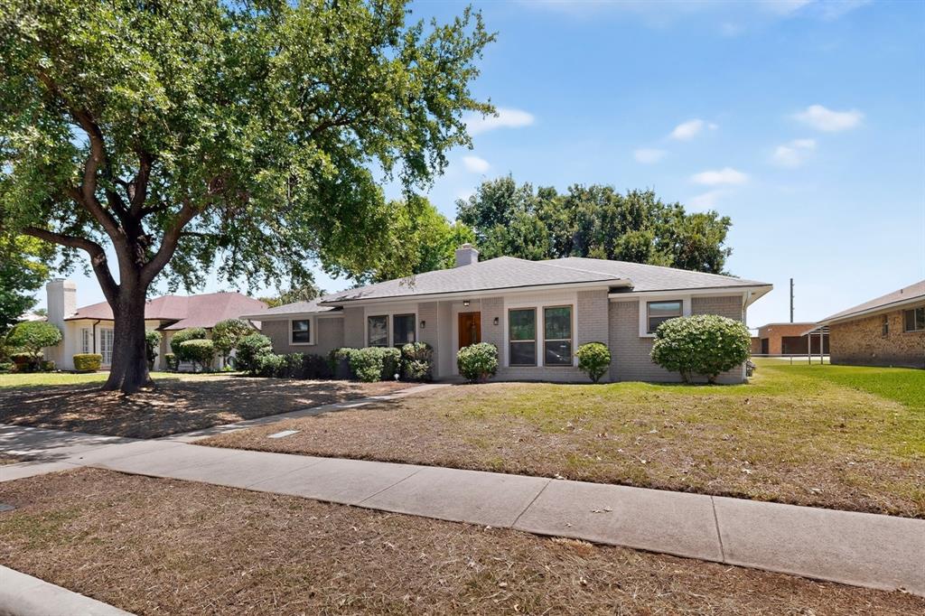 Charming Ranch home in Richardson's coveted North College Park, backing up to Jess Harben elementary, moments away from both Glenville & Twin Rivers Parks and the Spring Valley walking trail! Situated in a quiet neighborhood with low-maintenance landscaping. Inside features charming entryway leading to huge living room with brick fireplace, wet bar, vaulted ceilings, wood paneling and more. Kitchen features granite countertops, stainless apps, recent drop-in electric stove, breakfast room & more. Updated hall bath. Large bedrooms highlighted by huge master suite with double entrances to master bath, 2 walk-in closets, separate tub & shower, split vanities & more. Big back yard with wood privacy fence, just an alley's distance to the play field for Jess Harben. Fabulous location with everything today's buyer could want!