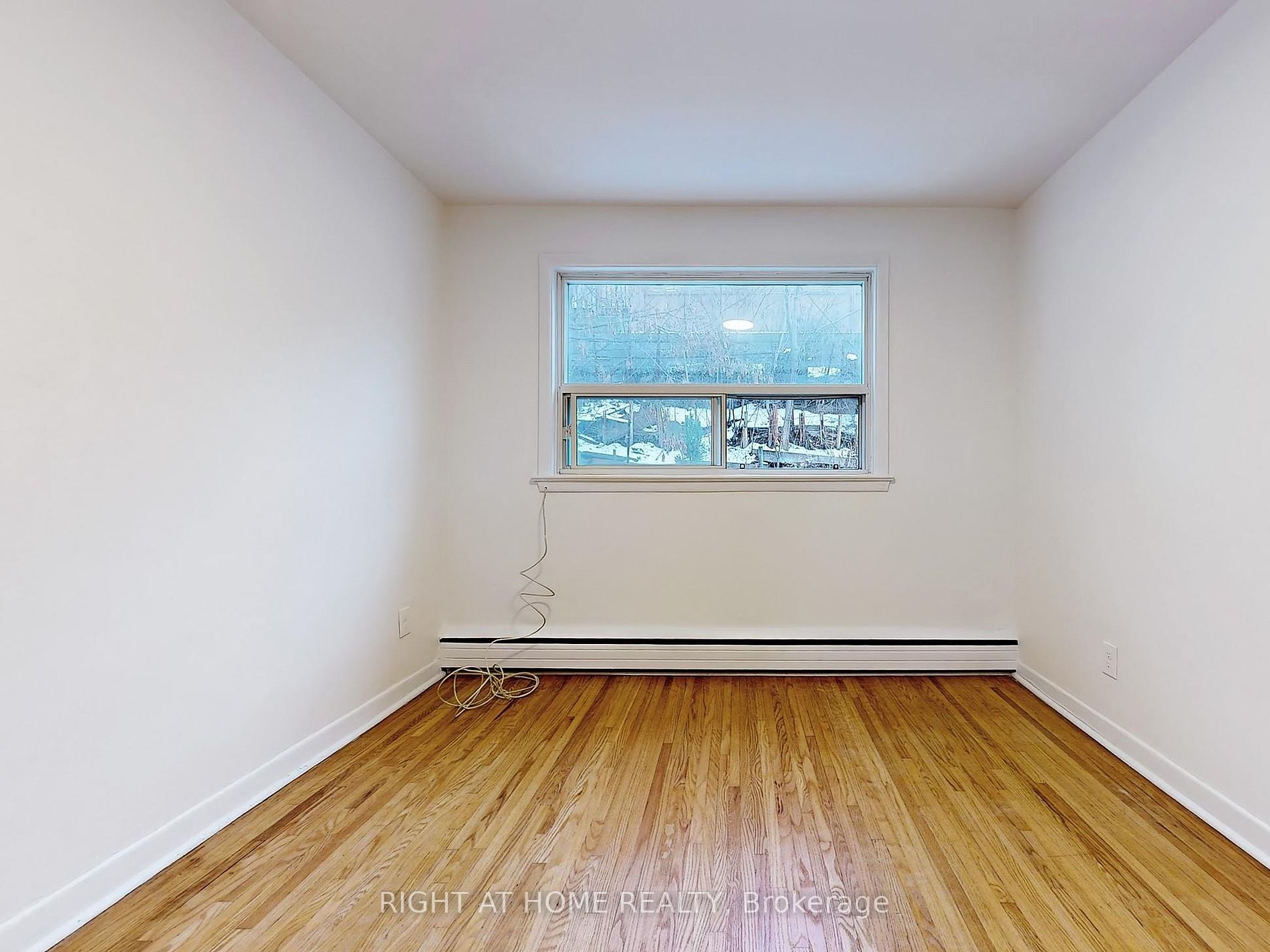1270 Davenport Rd Upper